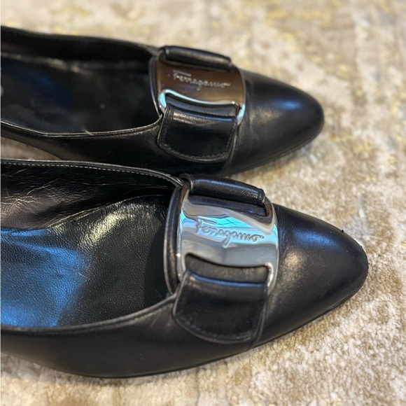 Ferragamo Black Leather Heel Shoes Silver Buckle Logo - Picture 5 of 16